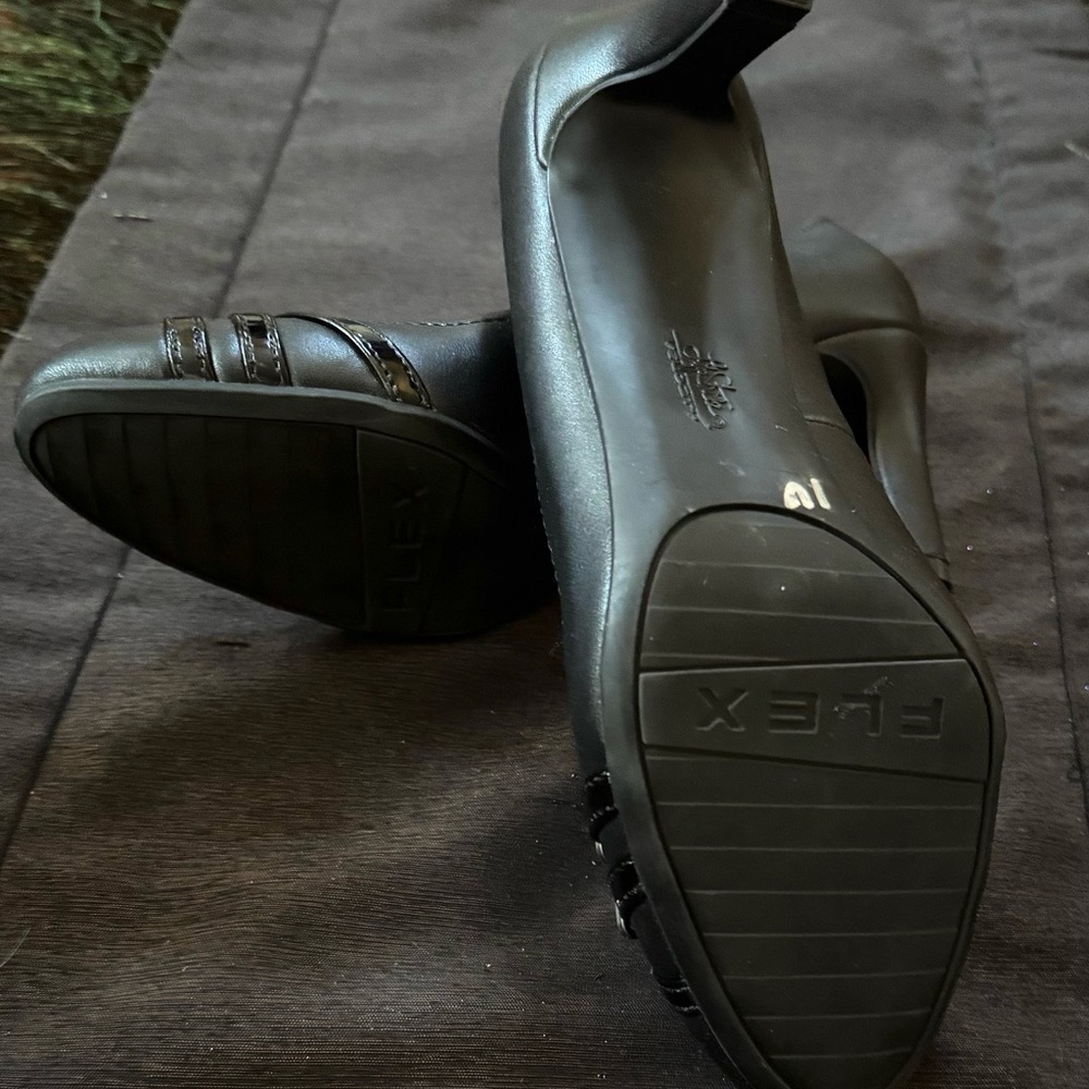 Life Stride Women's Black Buckle Flats - Picture 5 of 5